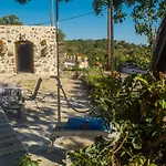 Palaiokastro Traditional House *