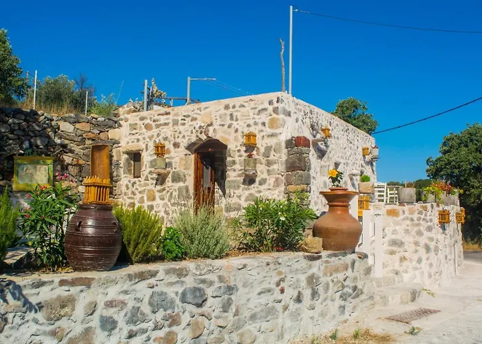 Дом отдыха Palaiokastro Traditional House Mandraki (Nisyros)