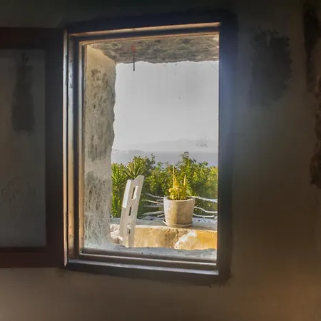 Palaiokastro Traditional House * Mandraki (Nisyros)