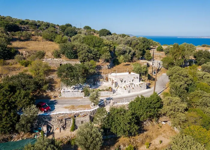 Palaiokastro Traditional House Mandrákion