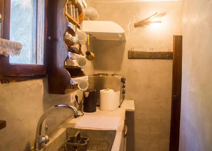 Palaiokastro Traditional House Mandrákion