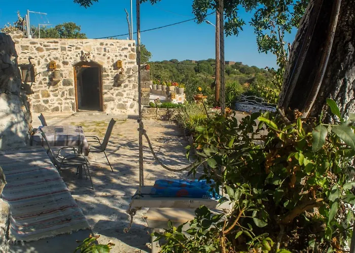 Palaiokastro Traditional House *